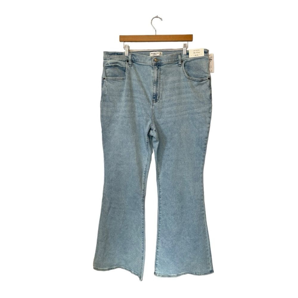 NEW Abercrombie & Fitch | The Flare Ultra High Rise Jean Stonewash Plus size 36‎